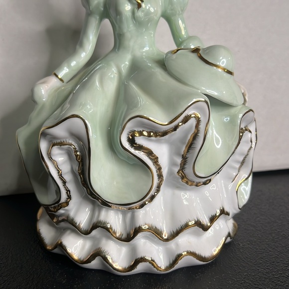 Vintage  Musical Lady Southern Belle Porcelain Ceramic Figurine "Ode to Joy" - Picture 3 of 9